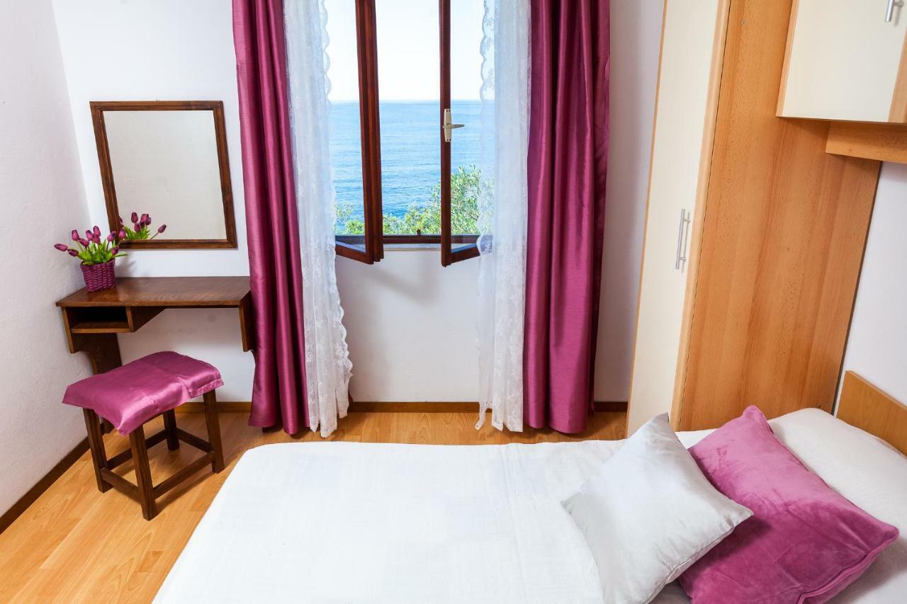 Apartments Dajna Vela Luka Ngoại thất bức ảnh
