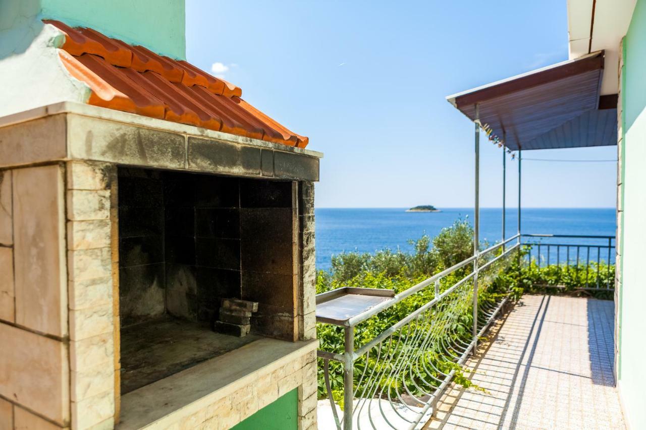 Apartments Dajna Vela Luka Ngoại thất bức ảnh