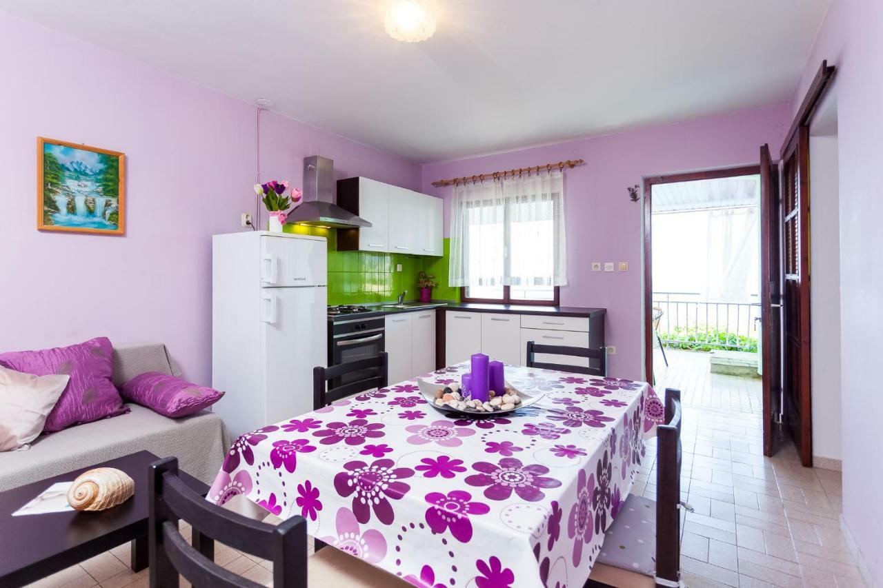 Apartments Dajna Vela Luka Ngoại thất bức ảnh