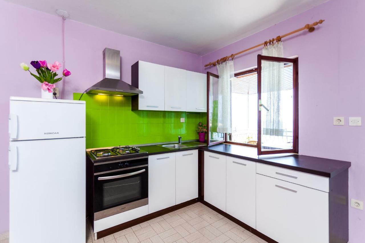 Apartments Dajna Vela Luka Ngoại thất bức ảnh
