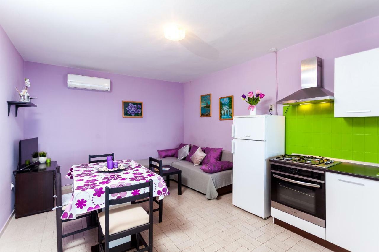Apartments Dajna Vela Luka Ngoại thất bức ảnh